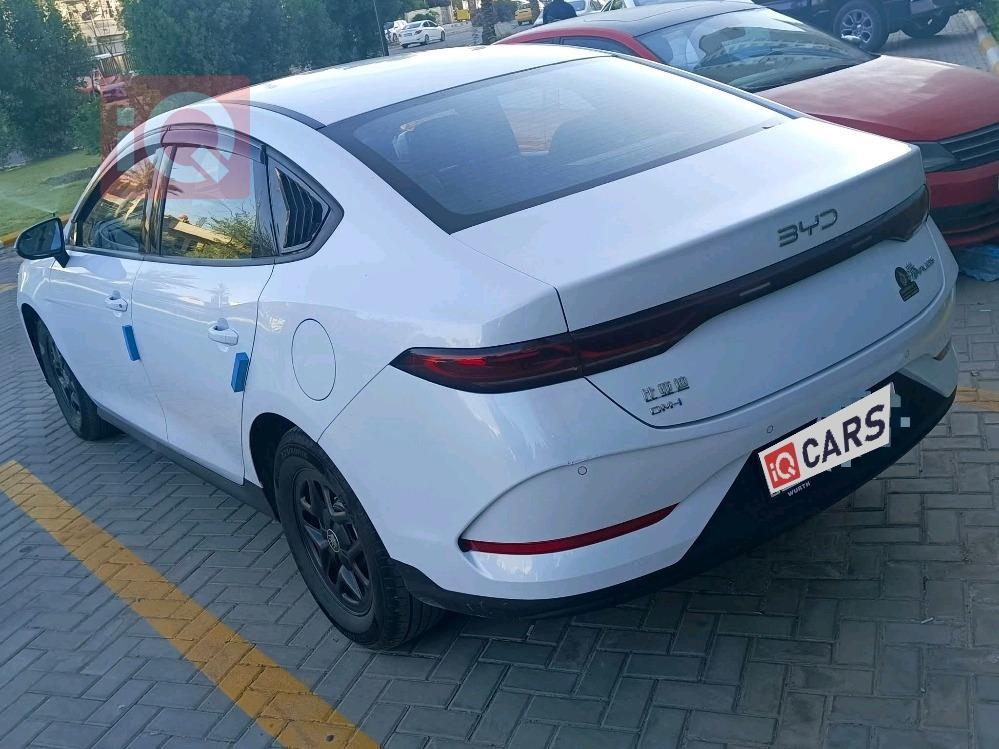 بي واي دي Qin Plus